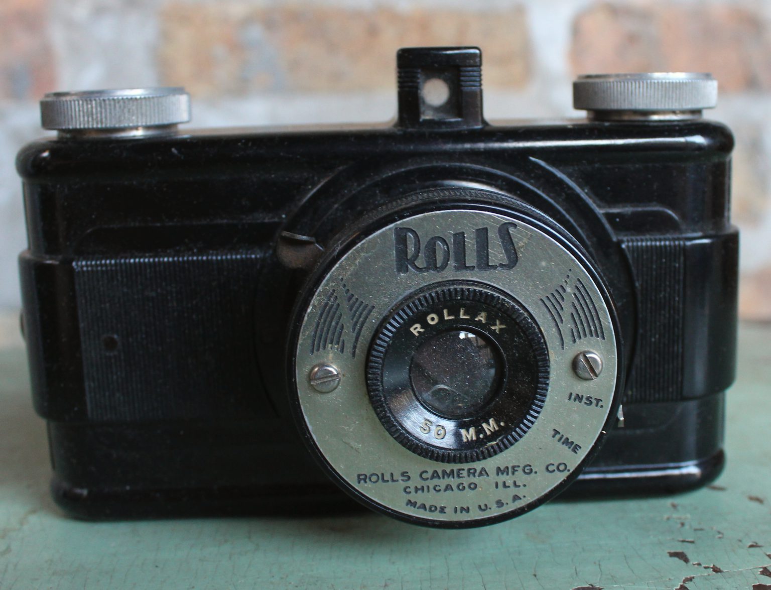 Rolls Miniature Bakelite Camera by Rolls Camera MFG Co., c. 1940 - Made 