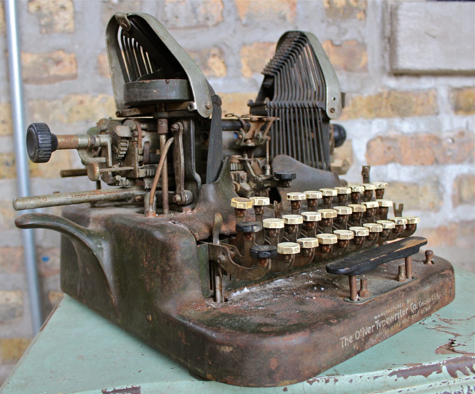 Oliver Typewriter Company, est. 1896 - Made-in-Chicago Museum